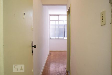 Entrada de apartamento para alugar com 1 quarto, 47m² em Botafogo, Rio de Janeiro