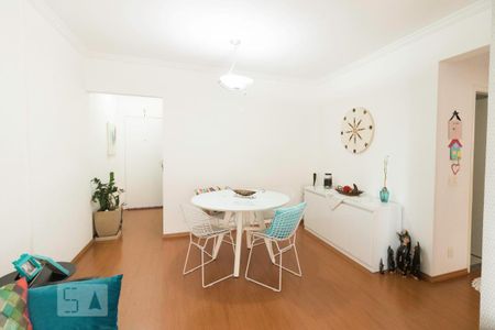 Apartamento para alugar com 65m², 2 quartos e 1 vagaSala