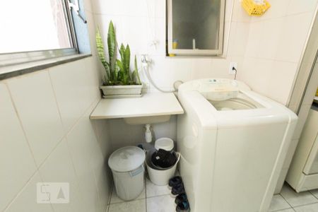 Apartamento para alugar com 65m², 2 quartos e 1 vagaÁrea de Serviço 
