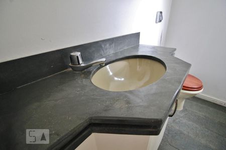 Pia de apartamento para alugar com 4 quartos, 160m² em Jardim Ampliacao, São Paulo