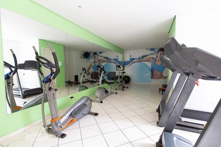 Apartamento à venda com 54m², 2 quartos e 1 vaga Apartamento à venda com 54m², 2 quartos e 1 vagaAcademia