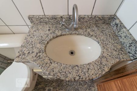 Banheiro de apartamento para alugar com 3 quartos, 68m² em Castelo, Belo Horizonte