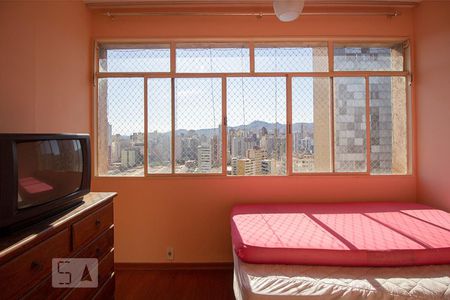 Quarto de apartamento para alugar com 2 quartos, 74m² em Barro Preto, Belo Horizonte