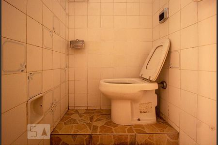 Banheiro de apartamento para alugar com 2 quartos, 74m² em Barro Preto, Belo Horizonte