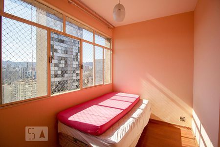 Quarto de apartamento para alugar com 2 quartos, 74m² em Barro Preto, Belo Horizonte