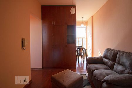 Sala de apartamento para alugar com 2 quartos, 74m² em Barro Preto, Belo Horizonte