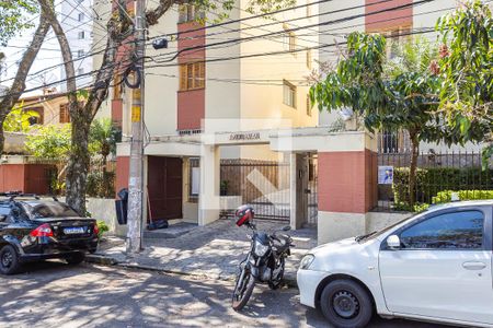 Fachada de apartamento à venda com 2 quartos, 62m² em Vila Madalena, São Paulo