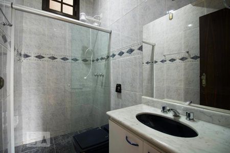 Casa à venda com 130m², 2 quartos e 1 vagaBanheiro  da  Suite 