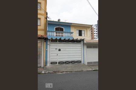 Casa à venda com 130m², 2 quartos e 1 vagaFachada