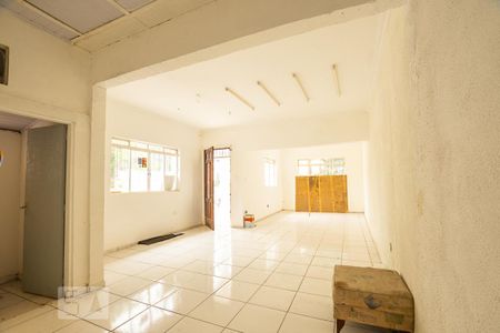 Sala com cozinha integrada de casa para alugar com 2 quartos, 140m² em Vila Clementino, São Paulo