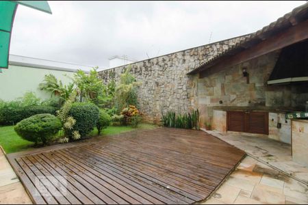 Casa à venda com 500m², 4 quartos e 7 vagasQuintal