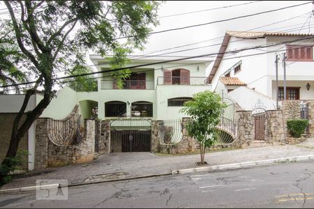 Casa à venda com 500m², 4 quartos e 7 vagasFachada