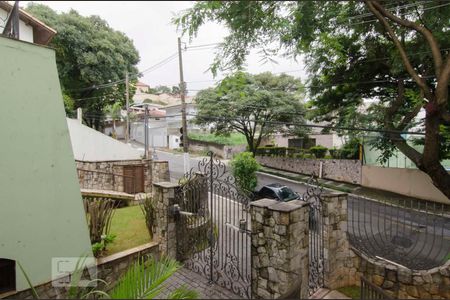 Casa à venda com 500m², 4 quartos e 7 vagasVista Entrada