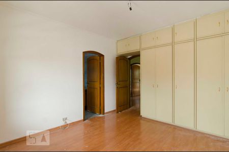 Casa à venda com 500m², 4 quartos e 7 vagasSuíte 3