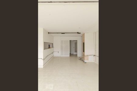 Casa à venda com 500m², 4 quartos e 7 vagasGaragem sala 2