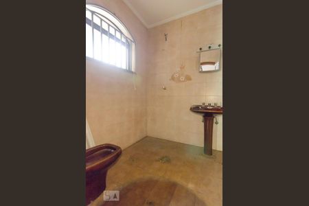 Casa à venda com 500m², 4 quartos e 7 vagasBanheiro Garagem