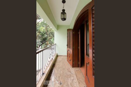 Casa à venda com 500m², 4 quartos e 7 vagasSacada Quarto