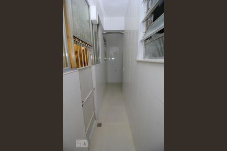 Apartamento à venda com 83m², 2 quartos e sem vagaCorredor da Área de Serviço