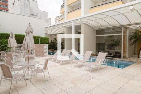 Studio para alugar com 30m², 1 quarto e 1 vaga Studio para alugar com 30m², 1 quarto e 1 vagaÁrea comum - Piscina