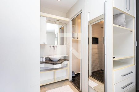Studio para alugar com 30m², 1 quarto e 1 vaga Studio para alugar com 30m², 1 quarto e 1 vagaBanheiro