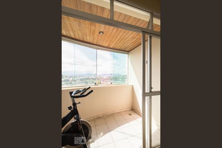 Varanda de apartamento para alugar com 3 quartos, 90m² em Santa Rosa, Belo Horizonte