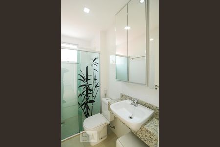 Banheiro social de apartamento para alugar com 2 quartos, 185m² em Vila Paris, Belo Horizonte