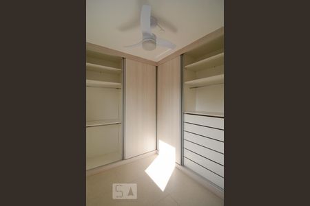Apartamento para alugar com 185m², 3 quartos e 2 vagasQuarto