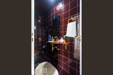 Casa à venda com 280m², 3 quartos e 2 vagasLavabo