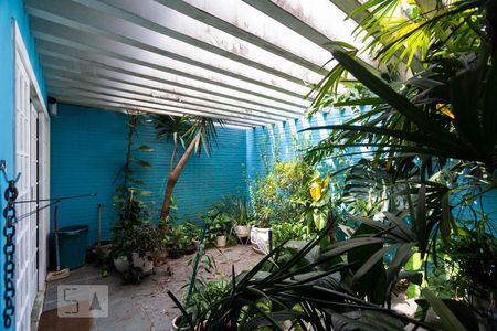 Casa à venda com 280m², 3 quartos e 2 vagasÁrea externa - Salas