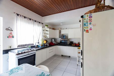 Casa à venda com 280m², 3 quartos e 2 vagasCozinha