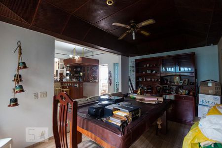 Casa à venda com 280m², 3 quartos e 2 vagasSala de jogos / Escritório 