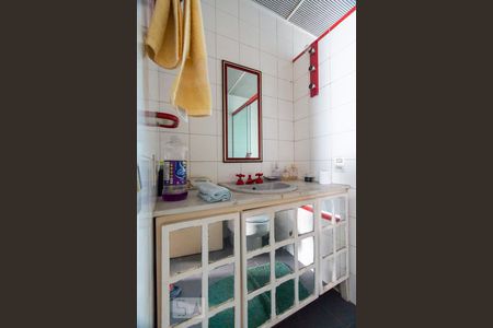 Casa à venda com 280m², 3 quartos e 2 vagasSuíte quarto 1