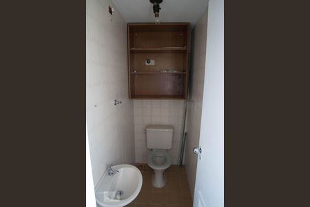 Apartamento à venda com 84m², 3 quartos e 1 vaga Apartamento à venda com 84m², 3 quartos e 1 vagaBanheiro de serviço