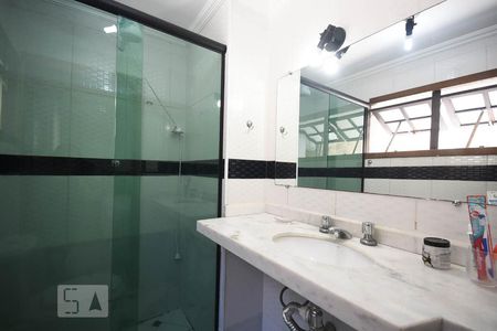 Casa à venda com 300m², 5 quartos e 3 vagasBanheiro suíte 5