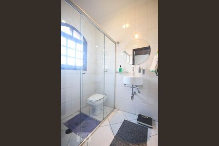 Casa à venda com 300m², 5 quartos e 3 vagasBanheiro suíte 3