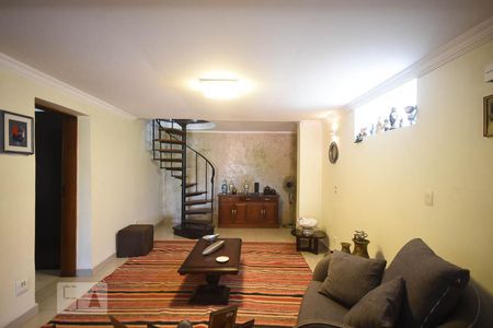 Casa à venda com 300m², 5 quartos e 3 vagasSala 2