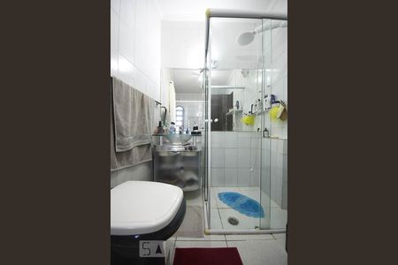 Detalhe do banheiro suíte 2 de casa à venda com 5 quartos, 300m² em Vila Sônia, São Paulo