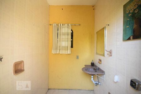 Casa à venda com 300m², 5 quartos e 3 vagasBanheiro externo