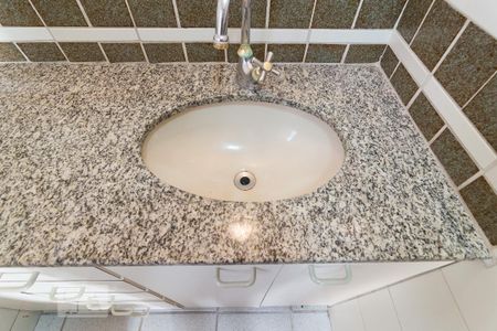 Apartamento à venda com 75m², 3 quartos e 2 vagasBanheiro Suíte