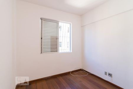 Apartamento à venda com 75m², 3 quartos e 2 vagasQuarto 2