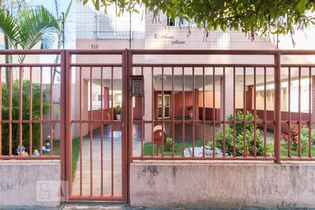 Apartamento à venda com 75m², 3 quartos e 2 vagasFachada