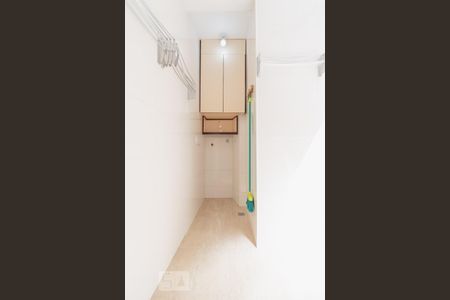 Apartamento à venda com 66m², 2 quartos e sem vaga Apartamento à venda com 66m², 2 quartos e sem vagaÁrea de Serviço