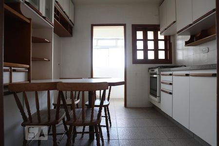 Apartamento à venda com 72m², 2 quartos e 1 vagaCozinha