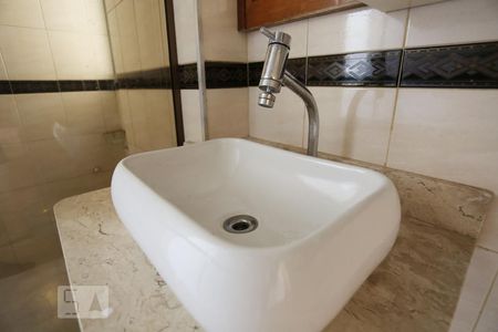 Apartamento à venda com 72m², 2 quartos e 1 vagaBanheiro