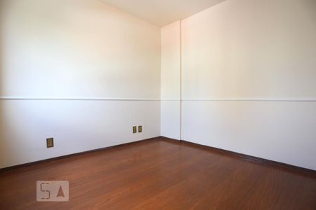 Apartamento à venda com 72m², 2 quartos e 1 vagaQuarto 02