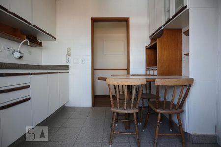 Apartamento à venda com 72m², 2 quartos e 1 vagaCozinha