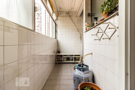 Apartamento à venda com 94m², 2 quartos e 1 vagaÁrea de serviço