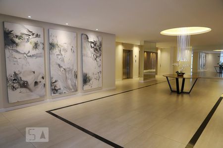 Studio para alugar com 35m², 1 quarto e sem vaga Studio para alugar com 35m², 1 quarto e sem vagaHall de entrada