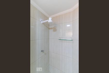 Banheiro de kitnet/studio para alugar com 1 quarto, 60m² em Centro, Campinas