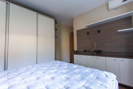 Suíte de apartamento para alugar com 2 quartos, 118m² em Rio Branco, Porto Alegre